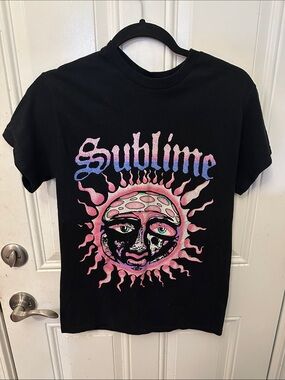 Sublime Black Graphic Band Tee with Pink & Blue Sun Design size S Small